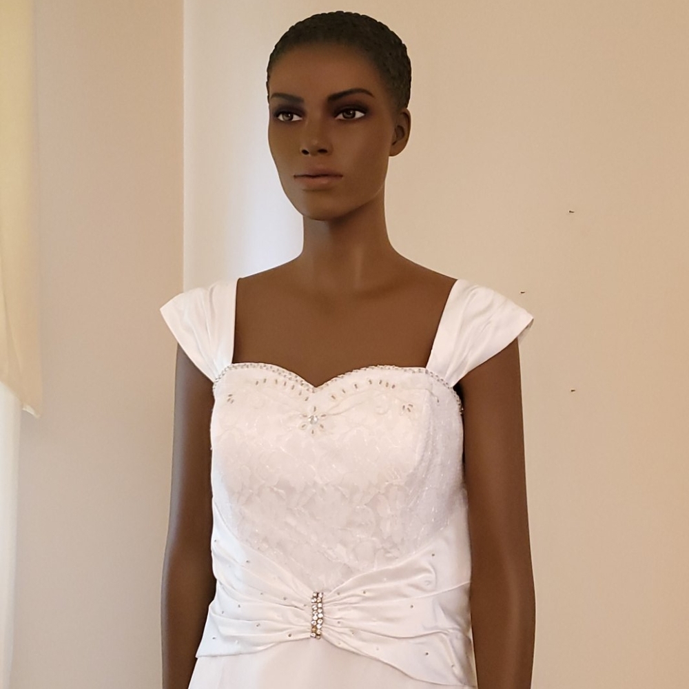 Prom, formal or wedding gown.